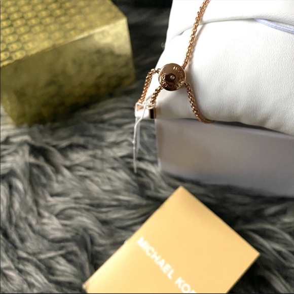 NWT authentic MK rosegold tone bracelet - Picture 6 of 6